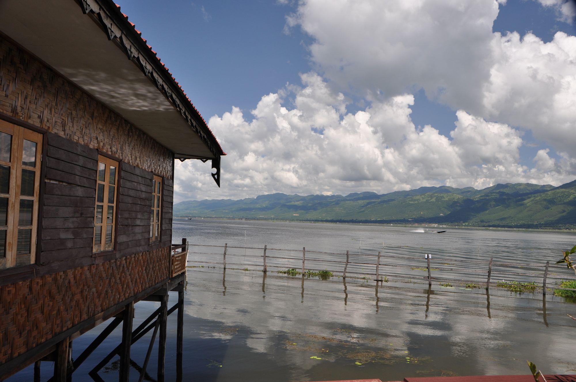 Ann Heritage Lodge Inle Lake Extérieur photo