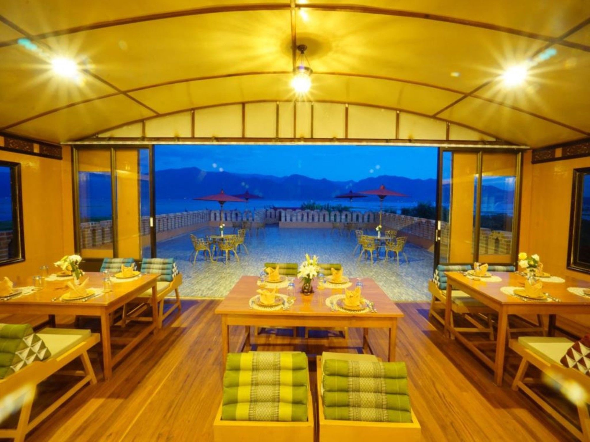 Ann Heritage Lodge Inle Lake Extérieur photo